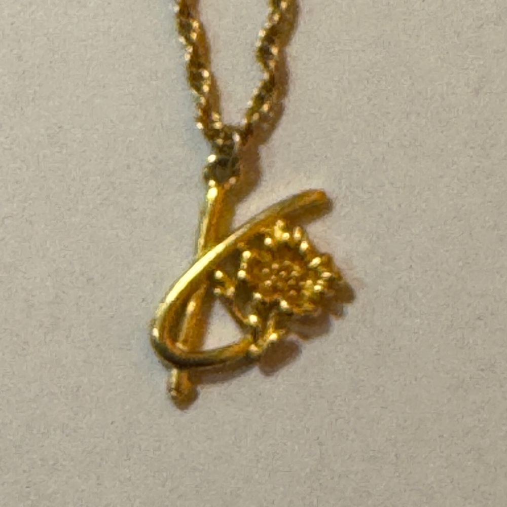 Kenzo Gold Necklace with Floral Accent - Picture 12 of 13